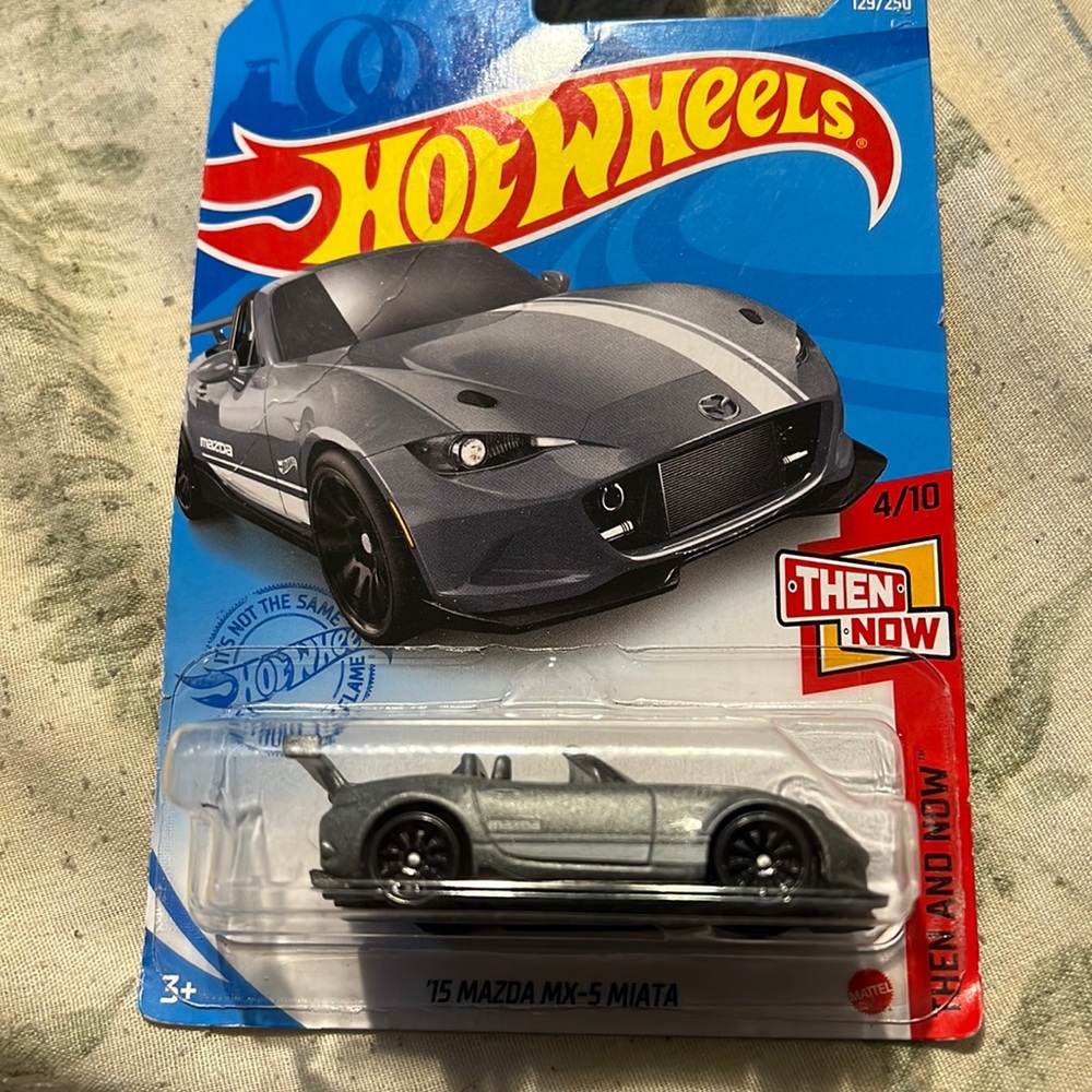 2015 Mazda Mx-5 Miata HOTWHEELS